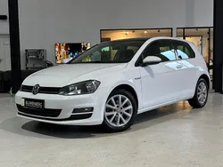 Weiß Gebraucht 2014 VW Golf VII Cup Limousine | 8.980 € (Guter Preis)
