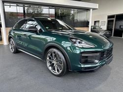 Grün Gebraucht 2022 Porsche Cayenne Turbo GT SUV | 127.980 € (Superpreis)