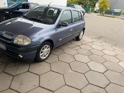 Violet Gebraucht 2000 Renault Clio II Kleinwagen | 2.700 €