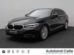 Saphirschwarz metallic475 Gebraucht 2021 BMW 530 Sport Line Kombi | 29.999 € (Guter Preis)