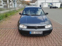 Gebraucht 2000 VW Golf IV Kleinwagen | 2.000 € (Guter Preis)