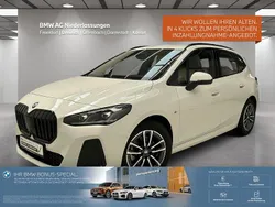 Weiß Gebraucht 2024 BMW 220 Active Tourer Comfort Edition Van / Kleinbus | 36.980 € (Etwas zu teuer)