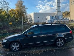 Schwarz Gebraucht 2009 VW Passat Kombi | 2.500 € (Guter Preis)