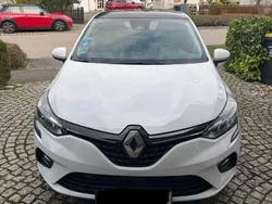 Weiß Gebraucht 2020 Renault Clio V Experience Kleinwagen | 11.500 € (Guter Preis)