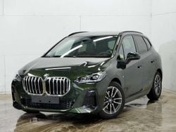 Sanremo green metallic Gebraucht 2025 BMW 220 M Sport Van / Kleinbus | 33.790 € (Guter Preis)