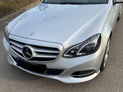 Silber Gebraucht 2013 Mercedes E300 Limousine | 18.999 € (Fairer Preis)