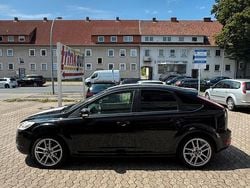Schwarz Gebraucht 2010 Ford Focus Kleinwagen | 2.100 € (Fairer Preis)