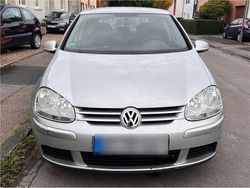Silber Gebraucht 2006 VW Golf V Limousine | 2.200 € (Fairer Preis)