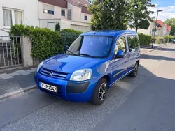 Blau Gebraucht 2007 Citroën Berlingo Exclusive Van / Kleinbus | 2.750 € (Fairer Preis)