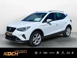 "nevada" weiss Gebraucht 2023 Seat Arona FR-Line SUV | 22.998 € (Etwas zu teuer)