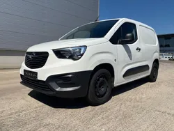 Weiß Gebraucht 2022 Opel Combo Edition Van / Kleinbus | 12.019 € (Superpreis)