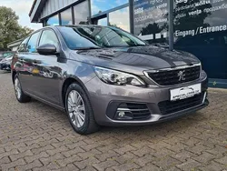 Grau Gebraucht 2021 Peugeot 308 Active Kombi | 9.490 € (Superpreis)