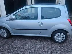 Silber Gebraucht 2008 Renault Twingo Kleinwagen | 2.200 € (Guter Preis)