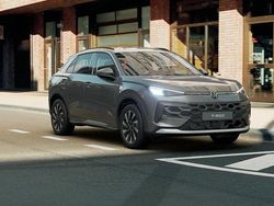 Grau Neu 2026 VW T-Roc Life SUV | 36.395 € (Guter Preis)