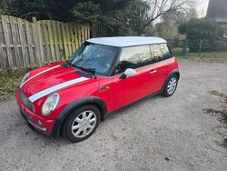 Rot Gebraucht 2003 Mini Cooper Kleinwagen | 2.099 € (Fairer Preis)