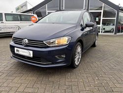 Blau Gebraucht 2015 VW Golf Sportsvan LOUNGE Van / Kleinbus | 11.990 € (Fairer Preis)