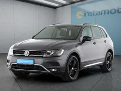 Grau Gebraucht 2020 VW Tiguan SUV | 31.749 € (Fairer Preis)