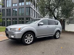 Silber Gebraucht 2013 Mitsubishi Outlander Instyle SUV | 7.390 € (Fairer Preis)