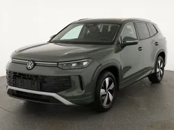 Cipressino grün metallic Neu 2025 VW Tayron Pro SUV | 44.495 € (Superpreis)