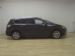 Schwarz Gebraucht 2022 Ford S-MAX Titanium Van / Kleinbus | 15.980 € (Guter Preis)