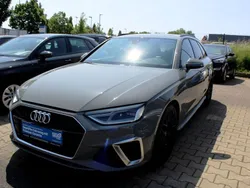 Grau Gebraucht 2022 Audi A4 S-Line Limousine | 30.950 € (Fairer Preis)