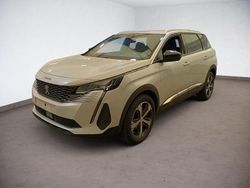 Perlmutt weiss Gebraucht 2024 Peugeot 5008 Allure Van / Kleinbus | 30.790 € (Etwas zu teuer)