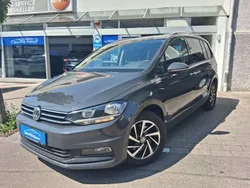 Uranograu Gebraucht 2018 VW Touran Join Van / Kleinbus | 14.900 € (Guter Preis)
