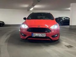 Gebraucht 2025 Ford Focus ST-Line Kombi | 13.500 €