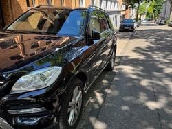 Schwarz Gebraucht 2011 Mercedes ML250 SUV | 16.999 € (Fairer Preis)