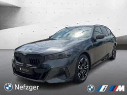 Grau Gebraucht 2024 BMW 540 M Sport Kombi | 67.800 € (Fairer Preis)