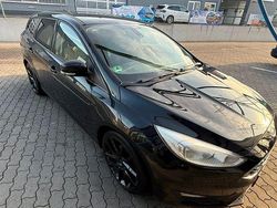 Schwarz Gebraucht 2015 Ford Focus Business Edition Kombi | 3.500 € (Fairer Preis)