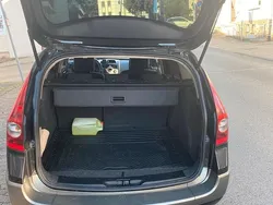 Schwarz Gebraucht 2003 Renault Mégane GrandTour Kombi | 3.600 € (Teuer)