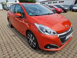 Lackierung orange power/metall Gebraucht 2016 Peugeot 208 Active Kleinwagen | 6.999 € (Guter Preis)