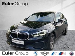 Schwarz ii Gebraucht 2022 BMW 118 Comfort Edition Kleinwagen | 19.988 € (Superpreis)