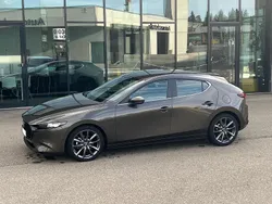 Grau Gebraucht 2019 Mazda 3 Selection Limousine | 19.650 € (Fairer Preis)