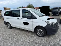 Weiß Gebraucht 2018 Mercedes Vito Van / Kleinbus | 14.000 €