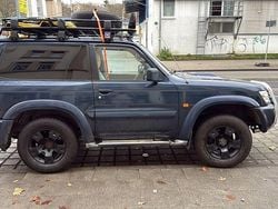 Blau Gebraucht 2004 Nissan Patrol Comfort SUV | 18.000 € (Fairer Preis)