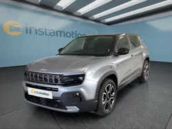 Grau Gebraucht 2023 Jeep Avenger EV SUV | 25.799 € (Fairer Preis)