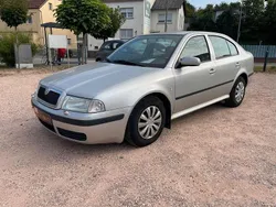 Silber Gebraucht 2004 Skoda Octavia Family Limousine | 999 € (Guter Preis)