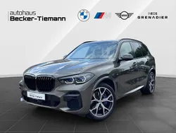 Manhattan Gebraucht 2023 BMW X5 M Sport SUV | 63.899 € (Etwas zu teuer)