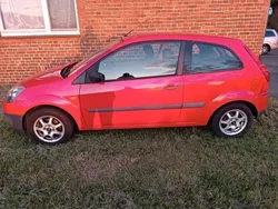 Rot Gebraucht 2007 Ford Fiesta Ambiente Kleinwagen | 2.300 € (Fairer Preis)