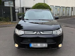 Schwarz Gebraucht 2013 Mitsubishi Outlander SUV | 10.300 €