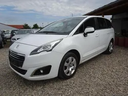 Weiß Gebraucht 2016 Peugeot 5008 Active Van / Kleinbus | 5.200 € (Guter Preis)