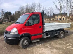 Rot Gebraucht 2009 Renault Master Van | 15.555 €