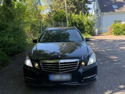 Schwarz Gebraucht 2012 Mercedes E220 Avantgarde Kombi | 8.200 € (Guter Preis)