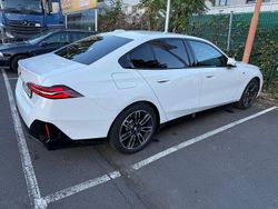 Schwarz Gebraucht 2024 BMW 520 Sport Line Limousine | 57.300 € (Teuer)