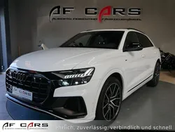 Weiß Gebraucht 2019 Audi Q8 S-Line SUV | 53.990 €