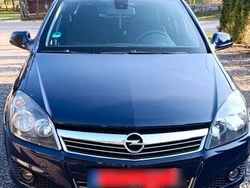 Blau Gebraucht 2010 Opel Astra Edition Kombi | 4.700 € (Fairer Preis)