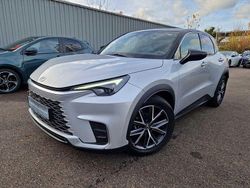 Platinsilber (metallic) Gebraucht 2024 Lexus LBX SUV | 35.990 € (Fairer Preis)