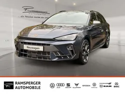 Grau (magnetic grau metallic) Neu 2024 Cupra Leon Kombi | 40.940 € (Teuer)